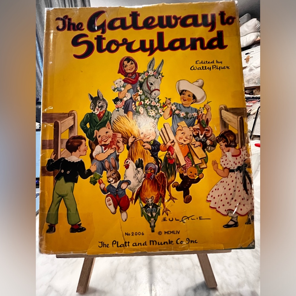 Vintage The Gateway to Story Land , 1954, Beautiful Illustrations